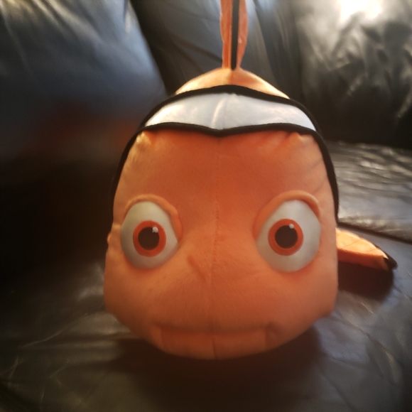Finding Nemo Jumbo Plush hasbro Disney Pixar Extra Big Toy Clown Fish 28… - Picture 5 of 6